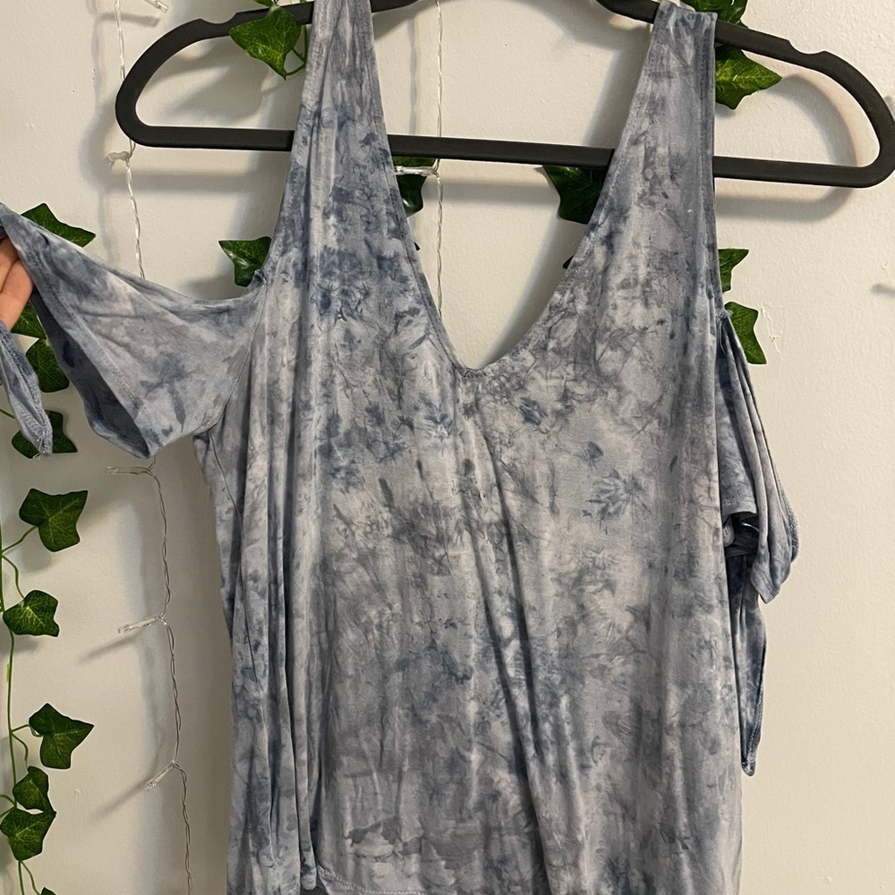 Open Shoulder Tee